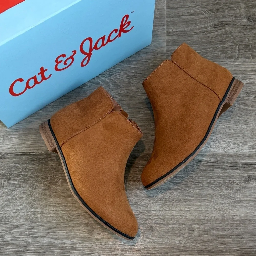 NEW Cat & Jack cognac ankle boots